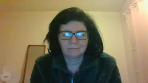 Snapshot of sexybabe41 chatting on January 2025 11:03:01 PM sexymilfy online show from January 2025 11:03:01 PM