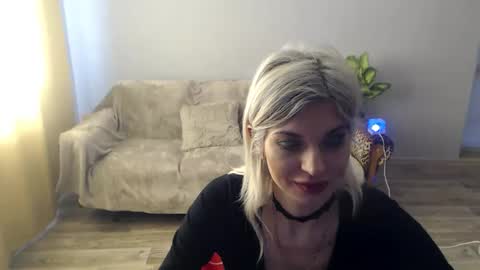 sexybeatriice online show from March 2026 07:25:02 AM