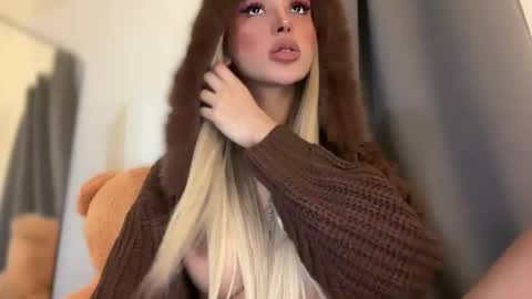 Seraphina Blaze online show from April 2026 11:03:02 AM
