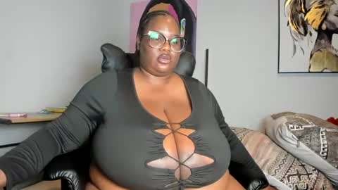 sexyblackhugetits online show from October 2025 05:23:02 PM