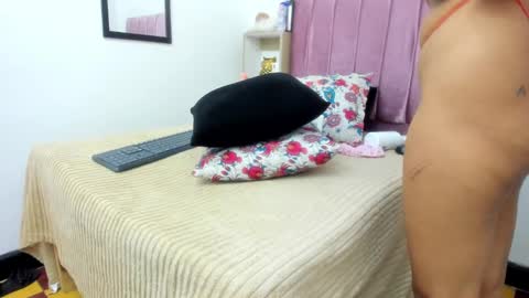 sexybrown_2005 online show from December 2024 03:20:01 AM