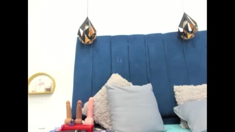 sexybrown_2005 online show from February 2025 10:37:01 PM