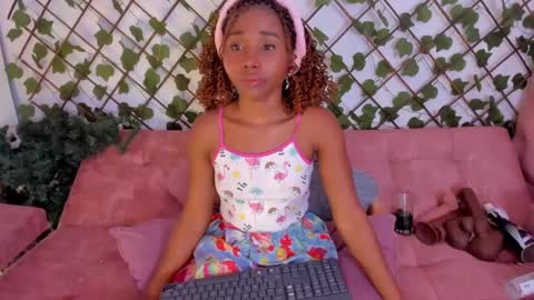 sofia online show from October 2025 04:56:02 AM