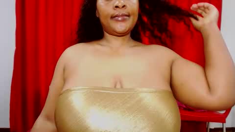 Snapshot of sexybustyboobs chatting on September 2025 04:58:02 AM sexybustyboobs online show from September 2025 04:58:02 AM