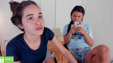 Snapshot of sexychanell_18 chatting on January 2025 06:41:02 PM chanell and yina online show from January 2025 06:41:02 PM