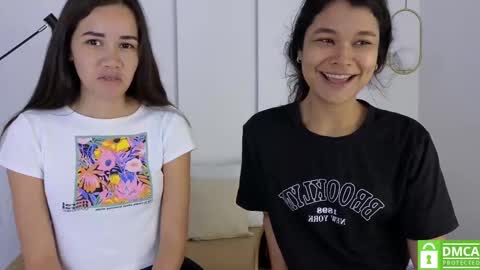 Snapshot of sexychanell_18 chatting on September 2025 01:02:02 PM chanell and yina online show from September 2025 01:02:02 PM