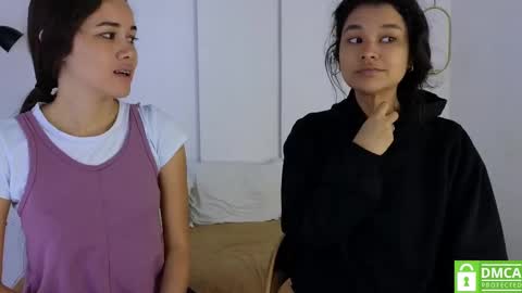 Snapshot of sexychanell_18 chatting on September 2025 01:05:02 PM chanell and yina online show from September 2025 01:05:02 PM
