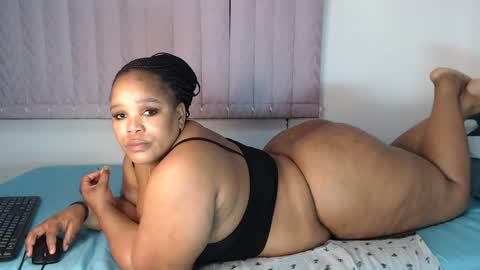 Snapshot of sexychill2000 chatting on October 2025 03:59:02 AM SEXYCHILL online show from October 2025 03:59:02 AM