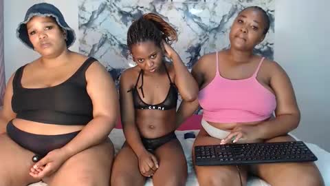 Snapshot of sexychill2000 chatting on June 2026 09:20:02 PM SEXYCHILL online show from June 2026 09:20:02 PM