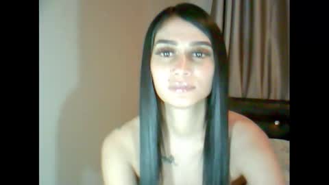 Snapshot of sexydiva02 chatting on November 2025 05:22:01 PM sexydiva02 online show from November 2025 05:22:01 PM