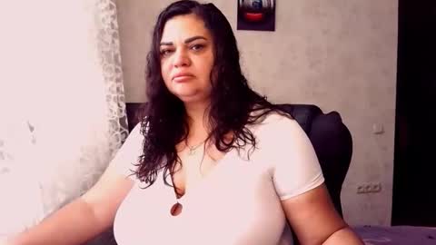 Snapshot of sexydollywoman chatting on November 2025 09:12:02 AM sexydollywoman online show from November 2025 09:12:02 AM