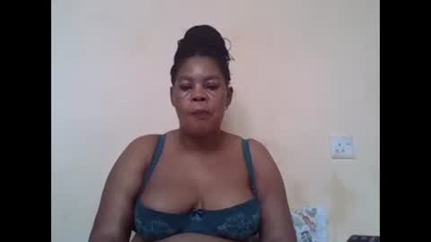 Snapshot of sexydove2 chatting on February 2025 07:44:01 AM EMILY online show from February 2025 07:44:01 AM