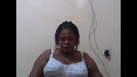 Snapshot of sexydove2 chatting on October 2025 06:27:01 PM EMILY online show from October 2025 06:27:01 PM