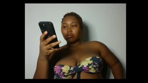 Zanele online show from April 2026 09:57:02 PM