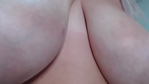 Snapshot of sexyelsexy1 chatting on January 2025 09:40:01 AM Emma online show from January 2025 09:40:01 AM