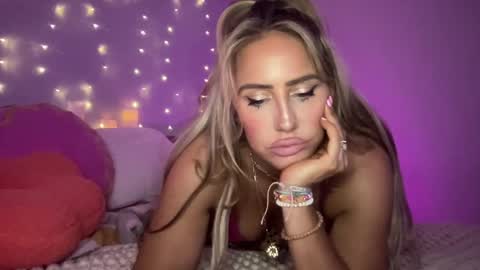Snapshot of sexygoodvibebabe69 chatting on January 2025 08:22:01 AM Ashley Love online show from January 2025 08:22:01 AM