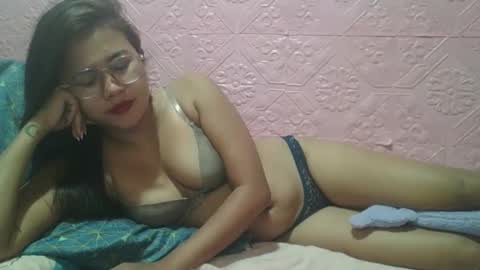 sexyjessa20 online show from April 2026 06:04:02 PM