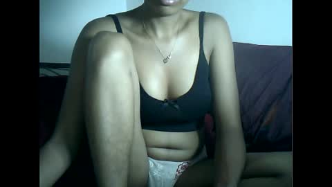 sexylarra12 online show from February 2025 03:47:01 PM