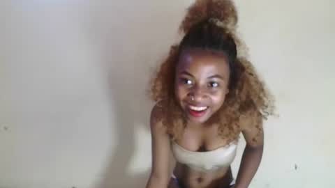 Elania online show from March 2026 06:41:02 AM