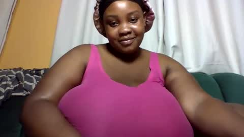 Snapshot of sexylo52 chatting on June 2026 09:51:01 PM sexylo52 online show from June 2026 09:51:01 PM