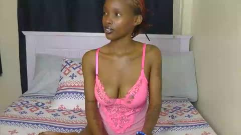 Snapshot of sexyluha chatting on October 2025 01:44:01 PM sexyluha online show from October 2025 01:44:01 PM