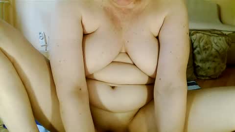 Snapshot of sexymayagold chatting on July 2026 07:23:02 AM Squirty Maya Gold online show from July 2026 07:23:02 AM