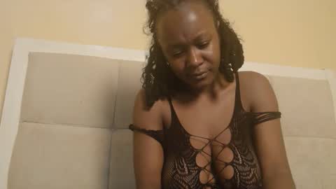 Snapshot of sexymia56 chatting on September 2025 06:56:02 PM Miss mia online show from September 2025 06:56:02 PM