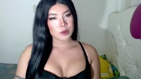 Snapshot of sexymika_xoxo chatting on December 2025 07:05:01 AM Mika online show from December 2025 07:05:01 AM