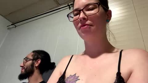 Snapshot of sexymilf42088 chatting on March 2025 03:35:01 AM sexymilf42088 online show from March 2025 03:35:01 AM