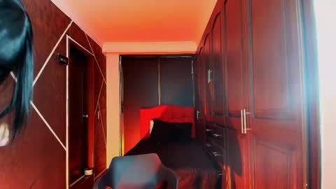 N A F online show from February 2025 07:06:01 PM