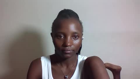 VIVIAN online show from October 2025 07:43:01 PM