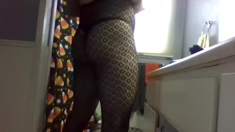 Snapshot of sexypluvin chatting on October 2025 03:40:02 PM sexypluvin online show from October 2025 03:40:02 PM