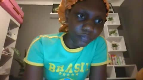 sexyquin1 online show from February 2025 05:10:02 PM