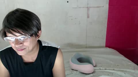 Snapshot of sexyseductionxx chatting on February 2025 12:37:01 PM carl online show from February 2025 12:37:01 PM