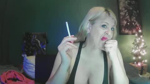 Snapshot of sexystripper69 chatting on December 2024 04:13:02 AM sexystripper69 online show from December 2024 04:13:02 AM