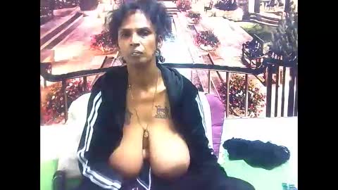 Snapshot of sexyva4u2luv chatting on February 2025 09:16:02 AM sexyva4u2luv online show from February 2025 09:16:02 AM