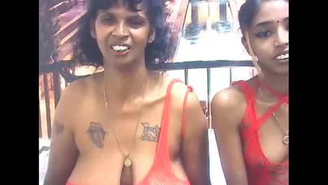 Snapshot of sexyva4u2luv chatting on February 2025 12:17:02 PM sexyva4u2luv online show from February 2025 12:17:02 PM