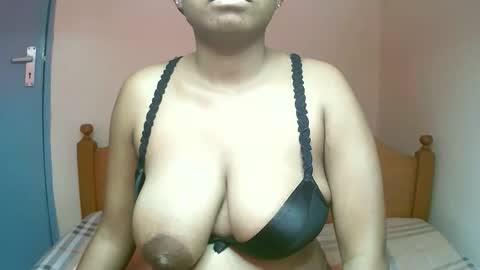 Snapshot of sexyyred_ chatting on September 2025 10:28:01 AM sexyyred_ online show from September 2025 10:28:01 AM