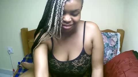 Snapshot of sexyyred_ chatting on February 2026 10:08:01 AM sexyyred_ online show from February 2026 10:08:01 AM