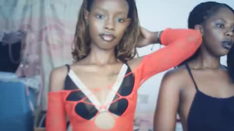 sexyzuriel online show from February 2026 04:49:02 AM