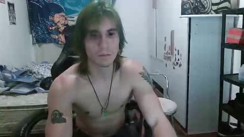Snapshot of shacoklown chatting on October 2025 12:19:02 AM shacoklown online show from October 2025 12:19:02 AM