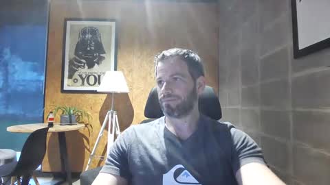 Snapshot of shad0w_hunter chatting on January 2025 10:23:01 PM shad0w_hunter online show from January 2025 10:23:01 PM