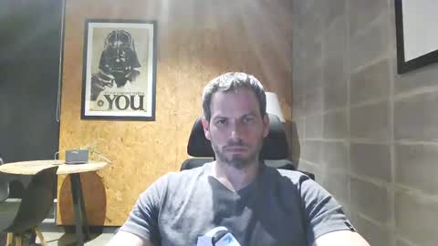 Snapshot of shad0w_hunter chatting on February 2025 10:39:02 PM shad0w_hunter online show from February 2025 10:39:02 PM