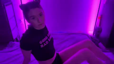 shadebabe online show from February 2026 05:50:01 AM