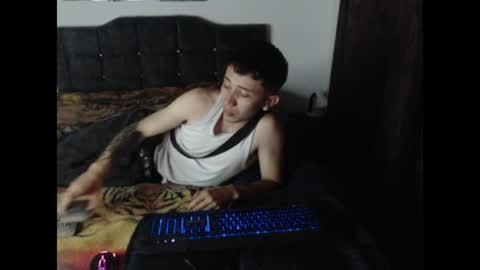 Snapshot of shadow_men_ chatting on July 2026 06:55:02 AM james online show from July 2026 06:55:02 AM