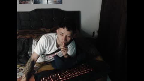 Snapshot of shadow_men_ chatting on July 2026 06:44:01 AM james online show from July 2026 06:44:01 AM