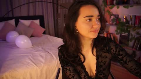 Lily  online show from November 2025 03:59:01 PM