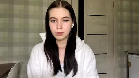 Snapshot of shaeldert chatting on April 2026 04:34:02 PM Eva online show from April 2026 04:34:02 PM