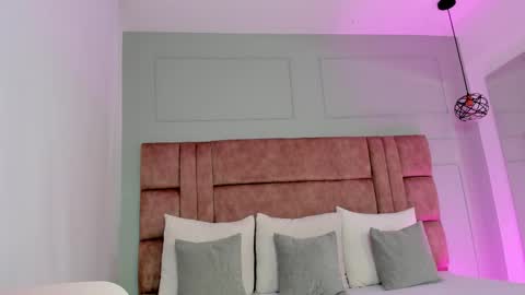 Shaina Vasquez online show from March 2026 12:06:02 AM