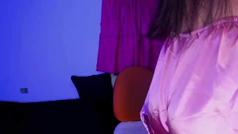 Snapshot of shairaclark_ chatting on October 2025 05:49:02 AM Shaira Clark online show from October 2025 05:49:02 AM